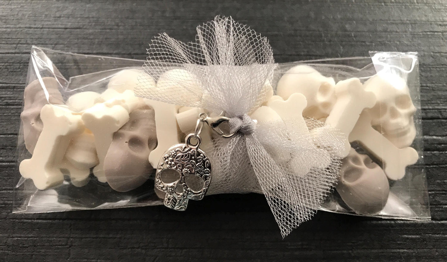 Chocolate Skulls and Bones 24 Pack - Ove the Hill Party Favors