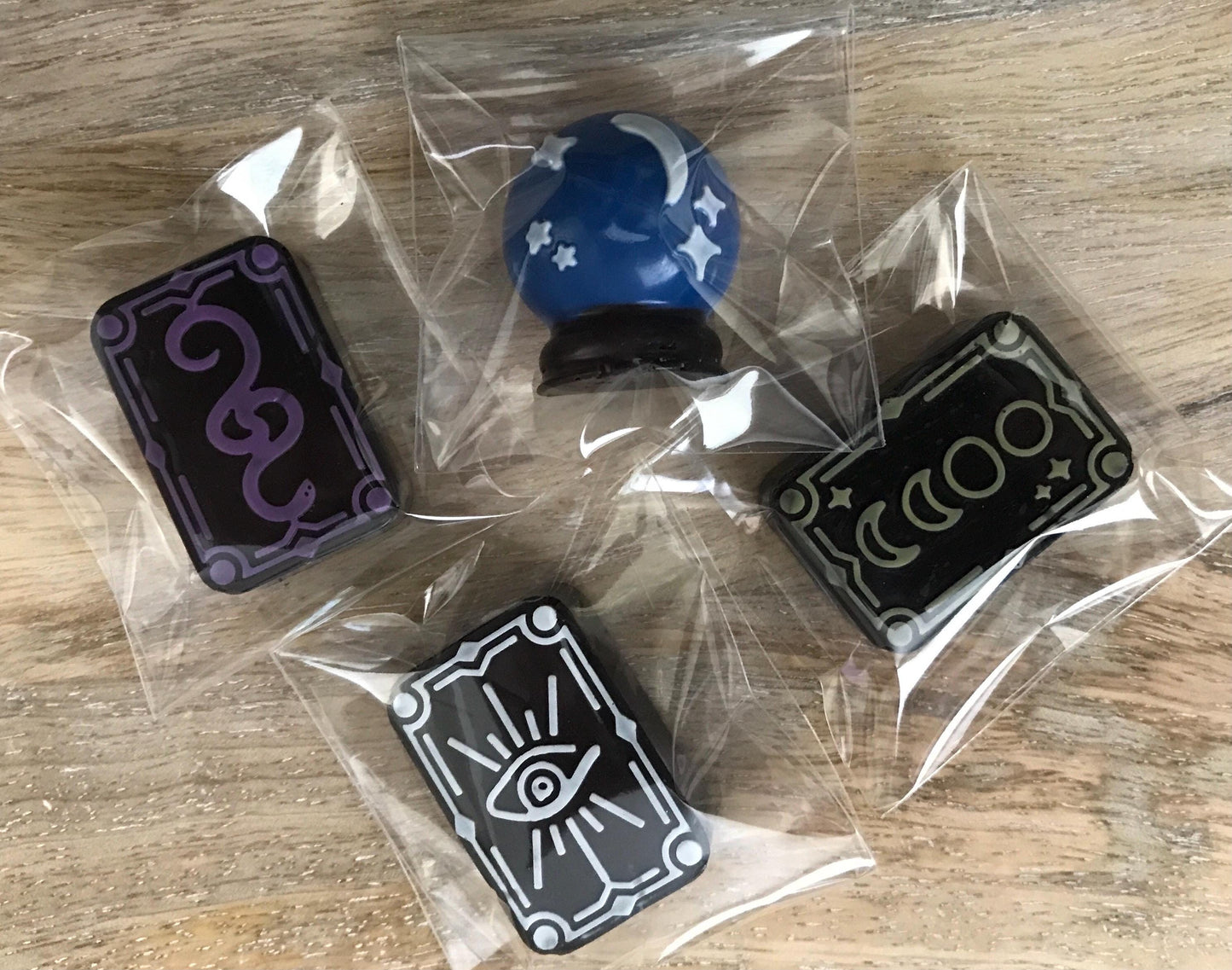 Chocolate Tarot Cards & Crystal Balls - Mystical Gift Box (13 Pieces)