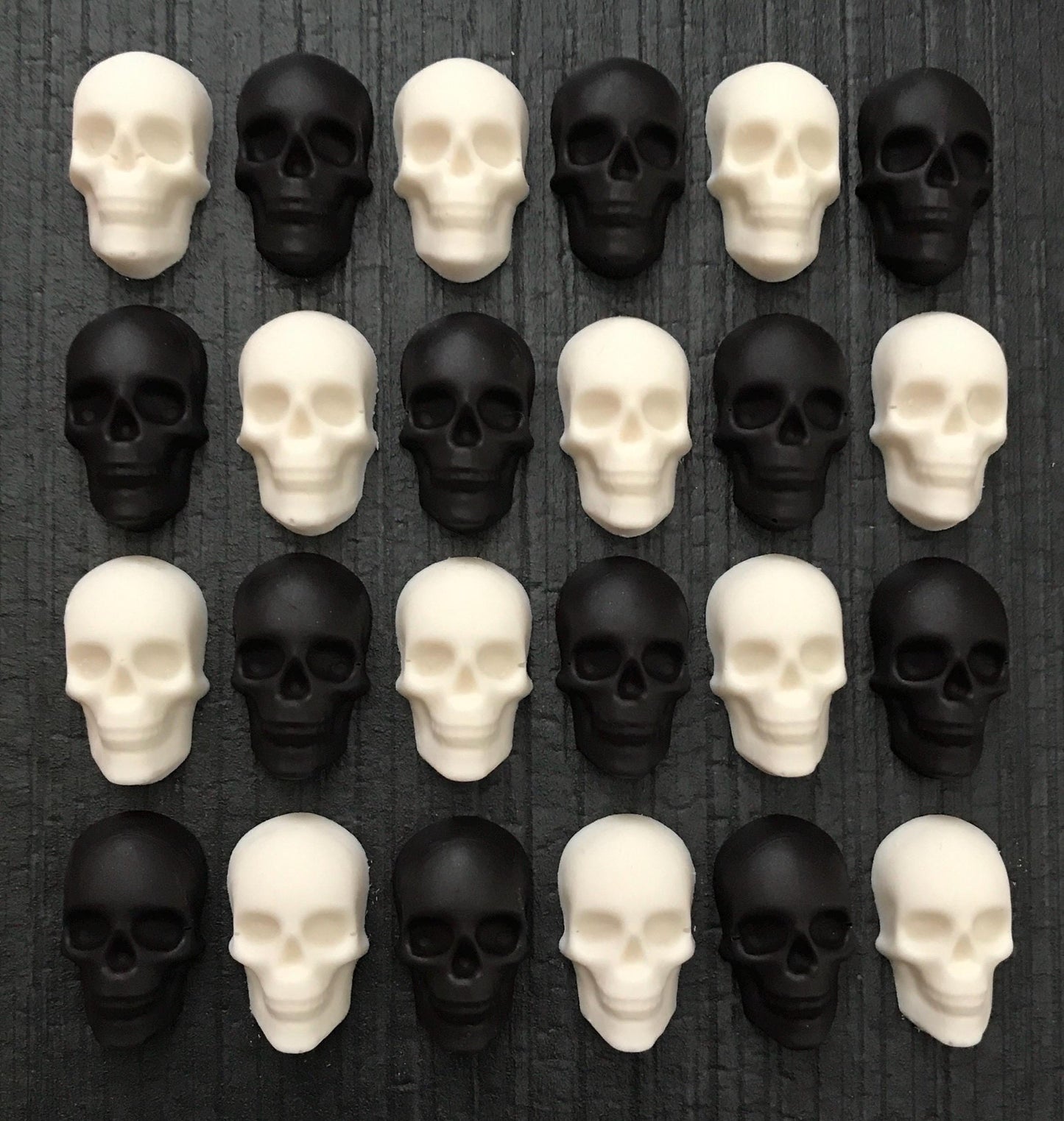 White or Black Chocolate Skulls