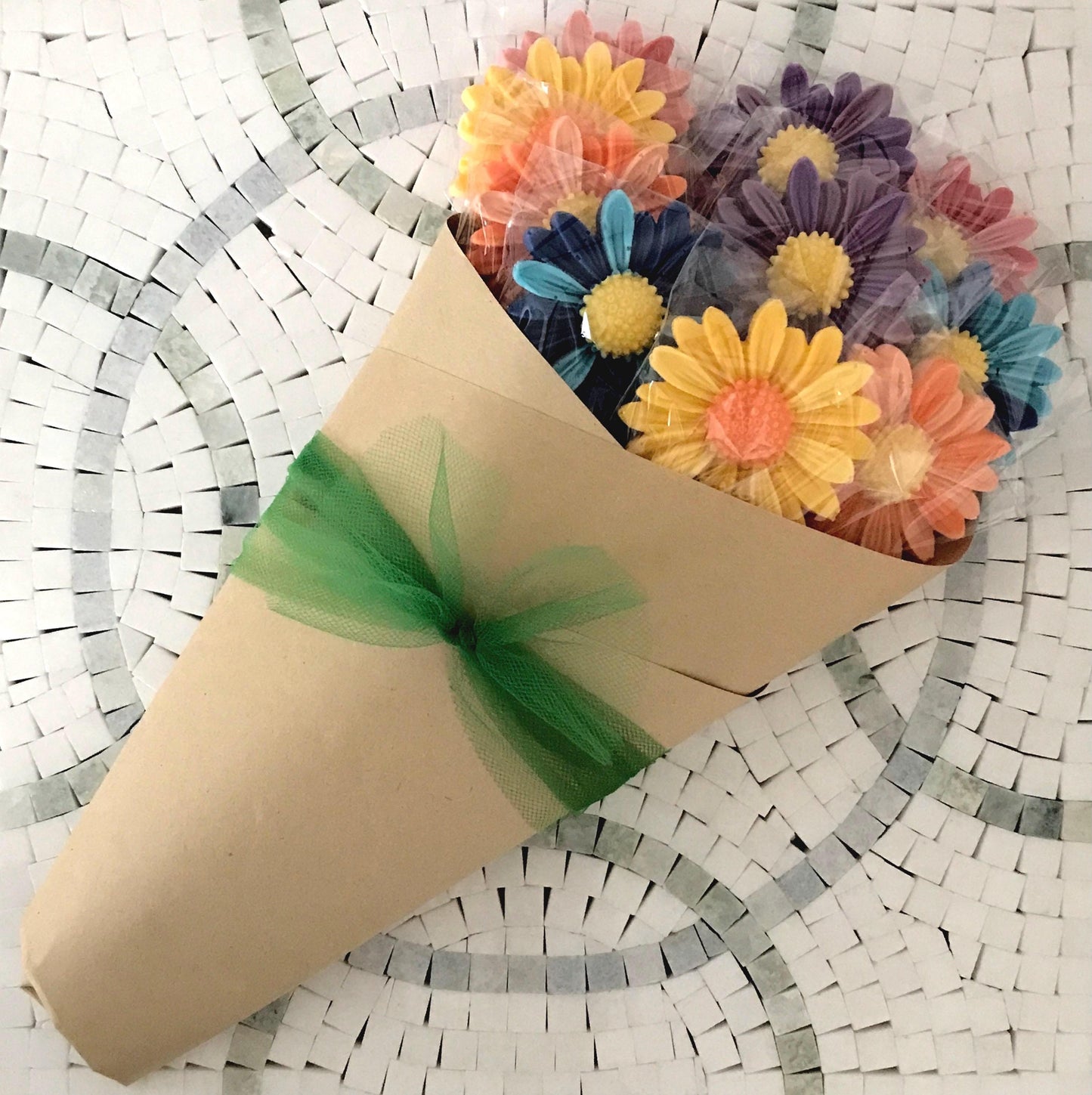 Chocolate Flower Suckers - Daisy Bouquet & Mother's Day Gifts