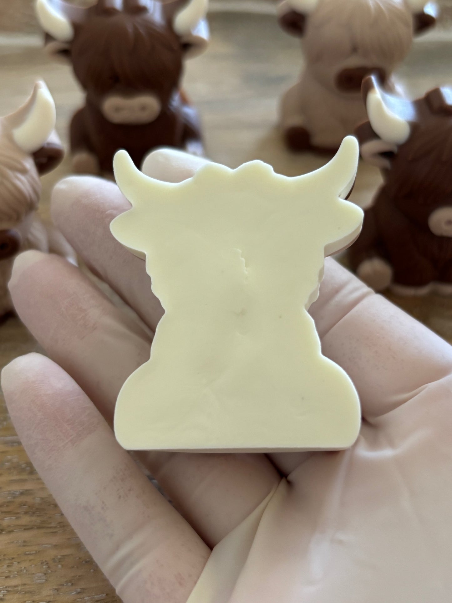 Chocolate Highland Cows | Gift Box of 6 Individually Wrapped Highland Cow Chocolates | Cow Cake and Cupcake Toppers | Farm Animal Party