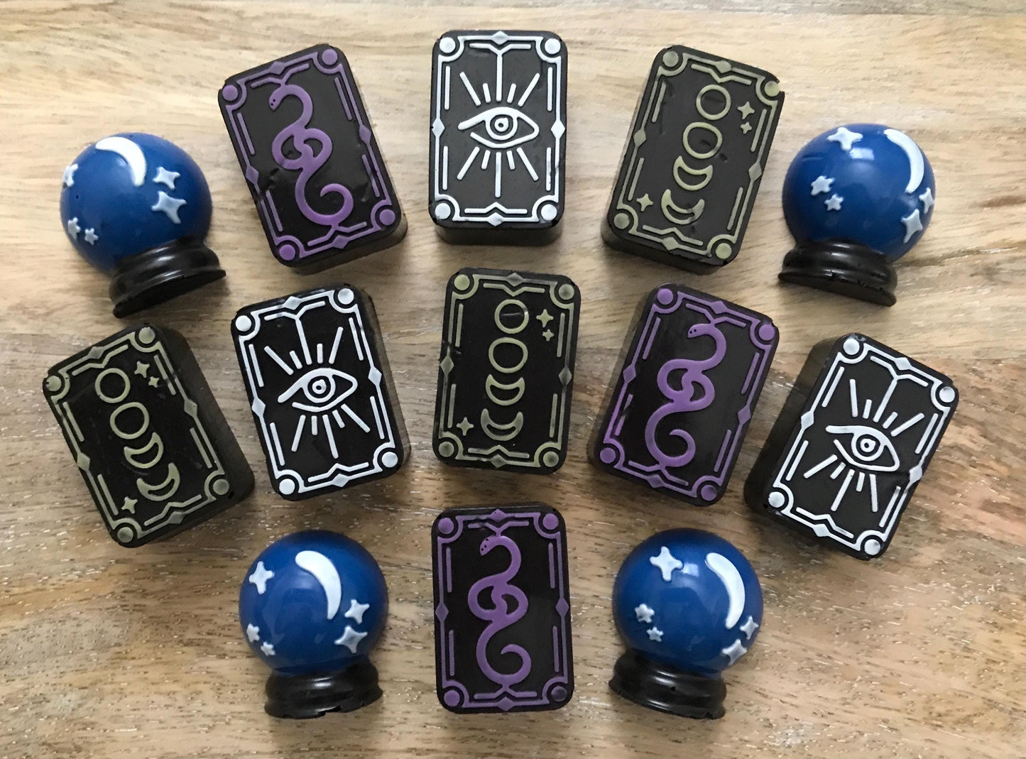 Chocolate Tarot Cards & Crystal Balls - Mystical Gift Box (13 Pieces)