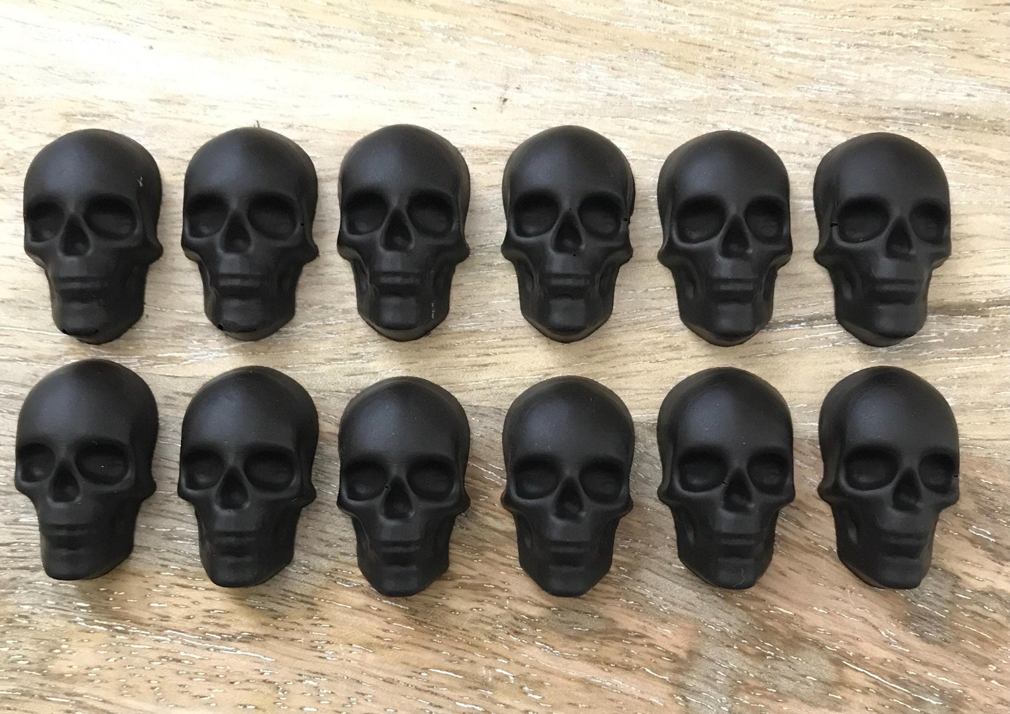 White or Black Chocolate Skulls