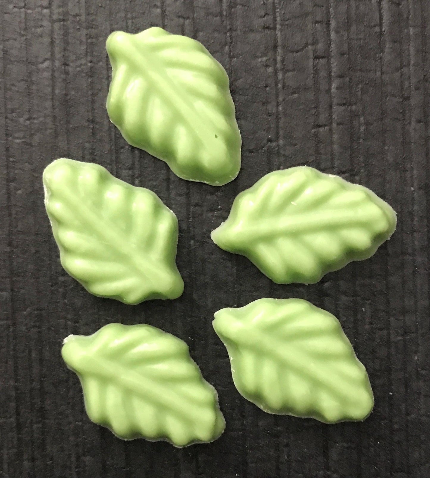 Chocolate Mint Leaves 24 Pack - Dessert Toppers & Garnish