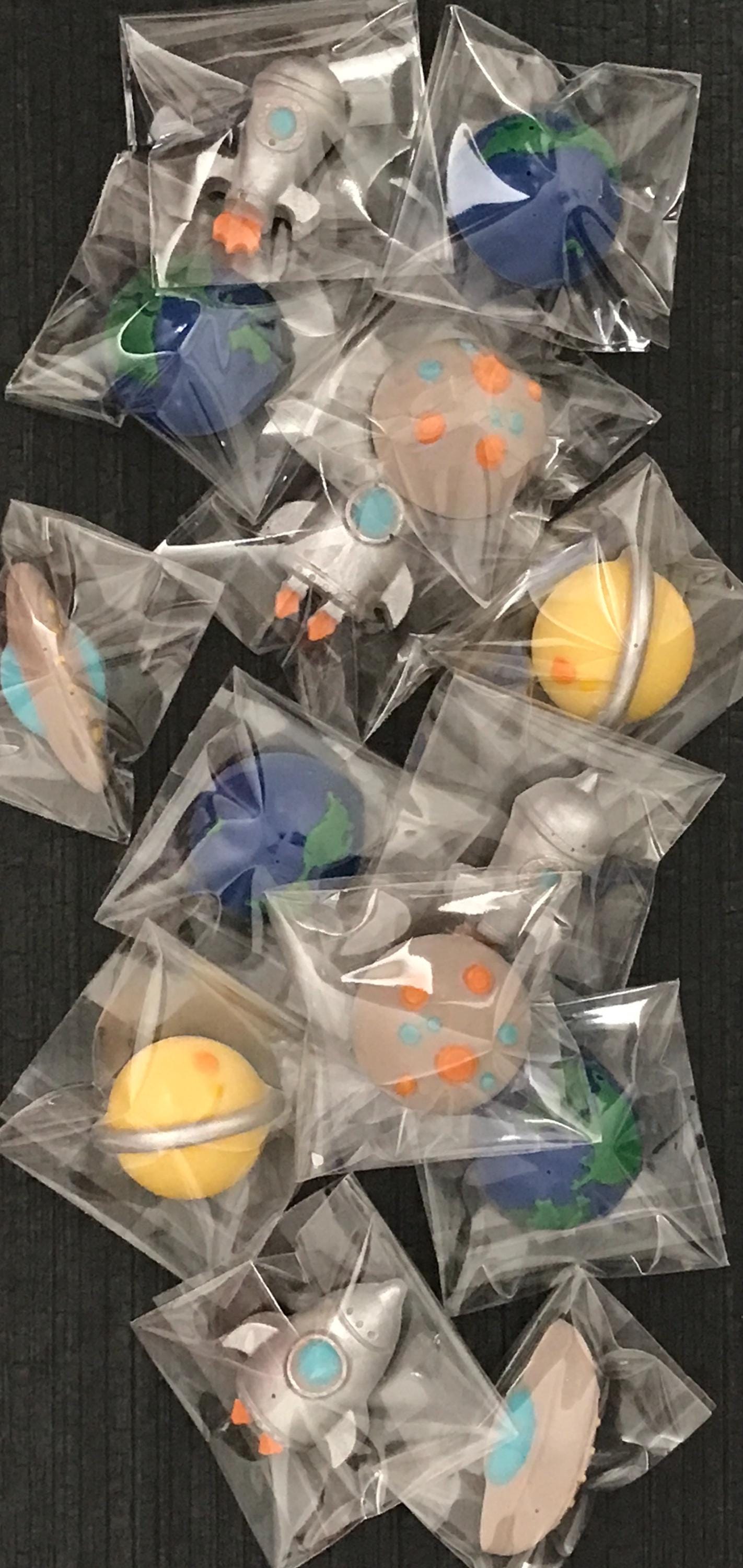 Chocolate Planets, Rockets & UFOs - Space Party (14 Pack)